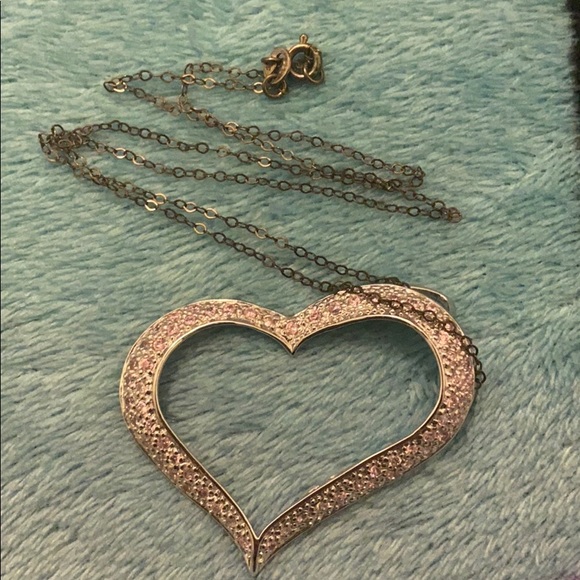 Pink Heart shaped necklace - Picture 2 of 4